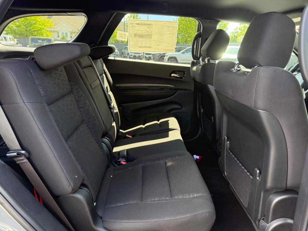Dodge Durango Vehicle Full-screen Gallery Image 05