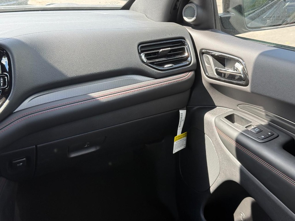 Dodge Durango Vehicle Full-screen Gallery Image 10