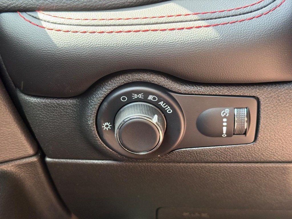 Dodge Durango Vehicle Full-screen Gallery Image 19