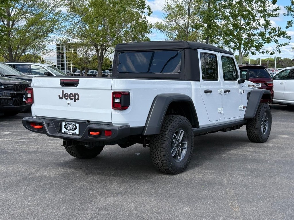 Jeep Gladiator Vehicle Full-screen Gallery Image 03