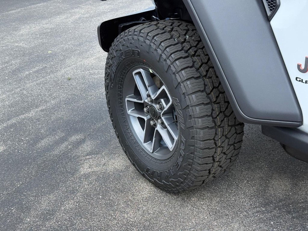 Jeep Gladiator Vehicle Full-screen Gallery Image 12