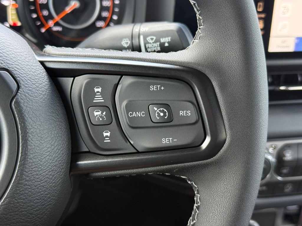 Jeep Gladiator Vehicle Full-screen Gallery Image 14