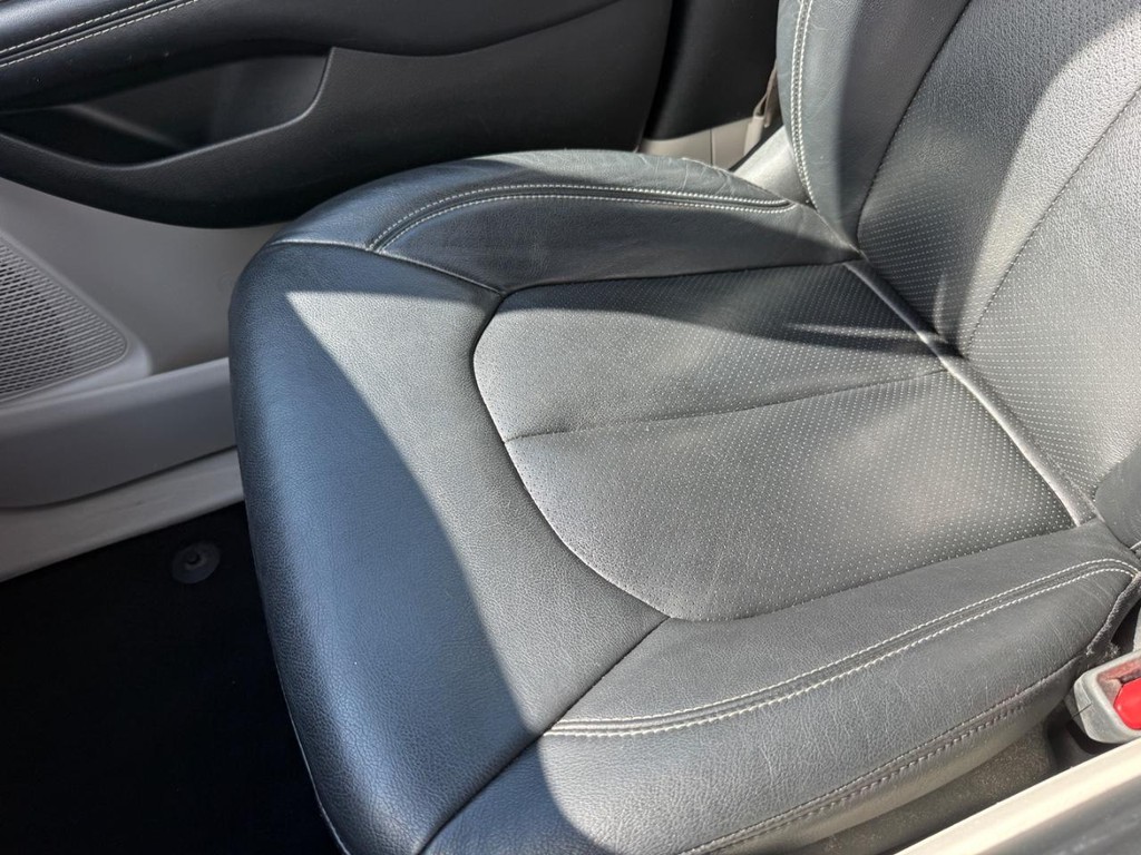 Chrysler Pacifica Vehicle Full-screen Gallery Image 20