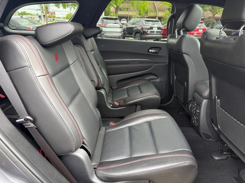 Dodge Durango Vehicle Full-screen Gallery Image 07