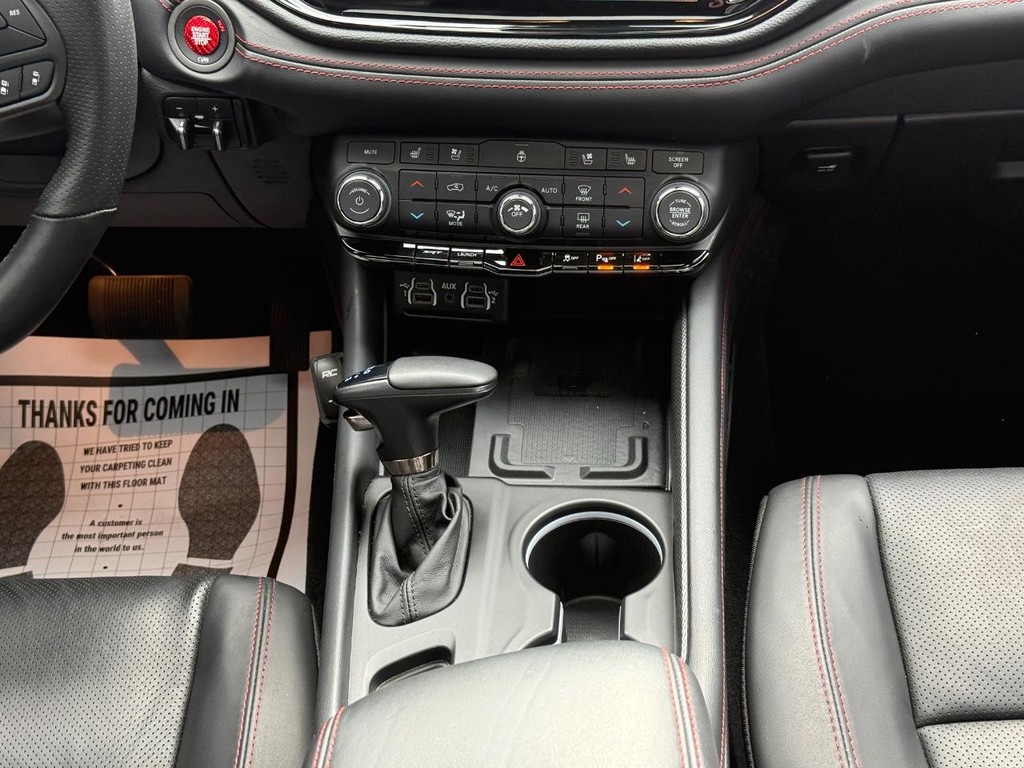 Dodge Durango Vehicle Full-screen Gallery Image 11