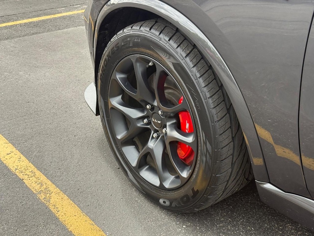 Dodge Durango Vehicle Full-screen Gallery Image 15