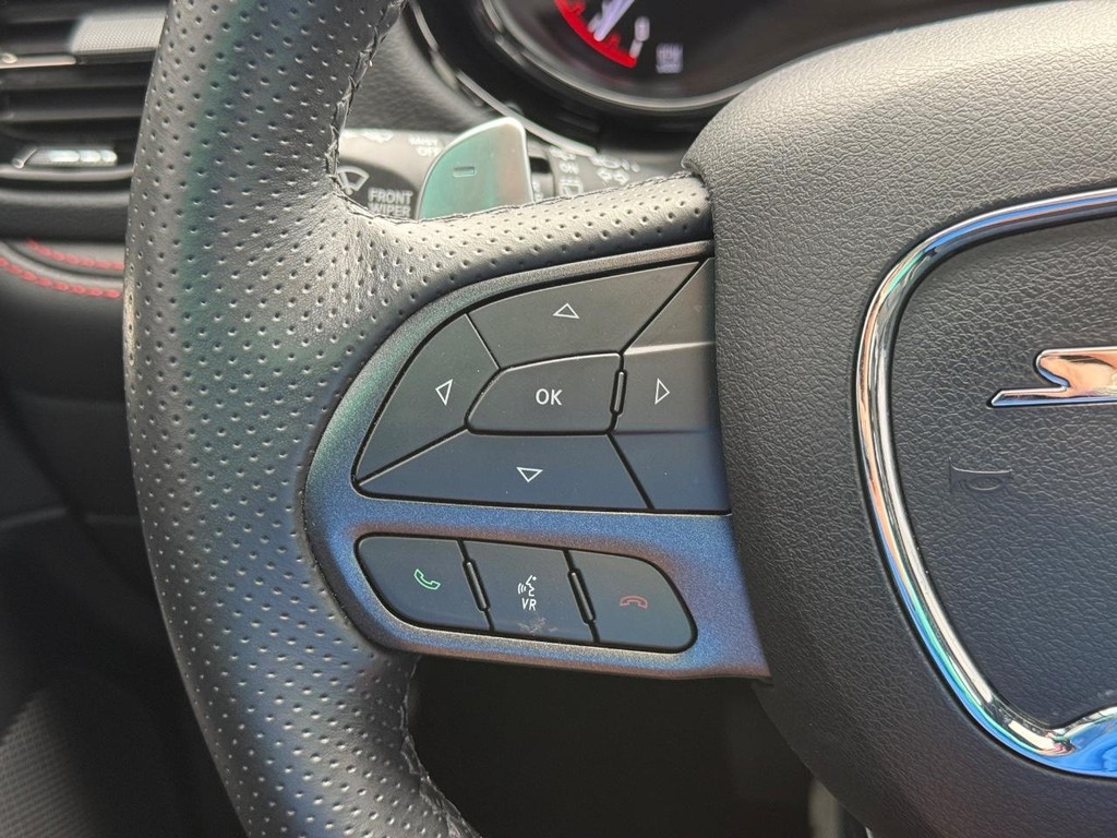 Dodge Durango Vehicle Full-screen Gallery Image 16