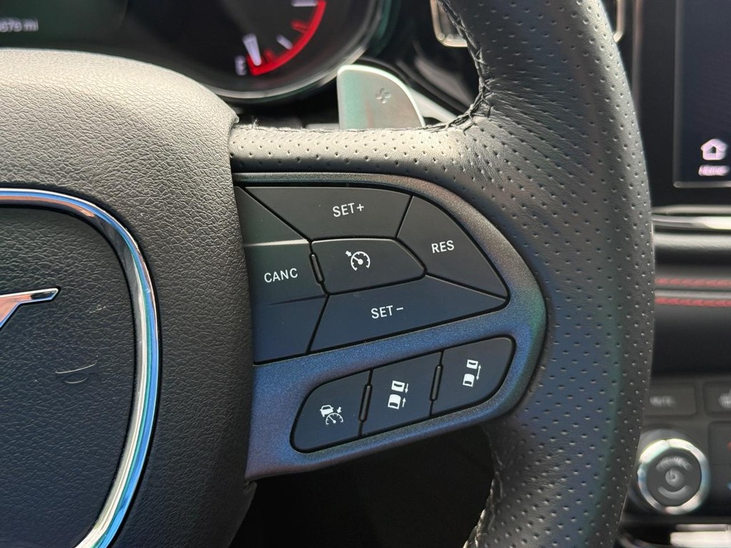Dodge Durango Vehicle Full-screen Gallery Image 17