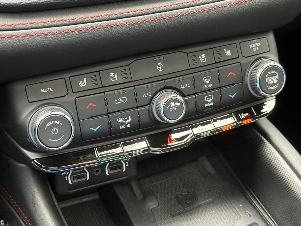 Dodge Durango Vehicle Full-screen Gallery Image 20