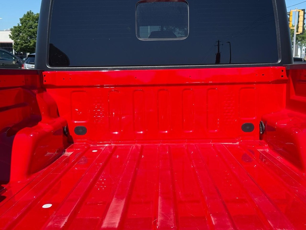 Jeep Gladiator Vehicle Full-screen Gallery Image 05