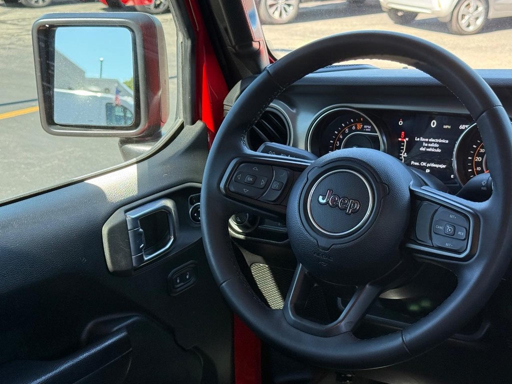 Jeep Gladiator Vehicle Full-screen Gallery Image 09