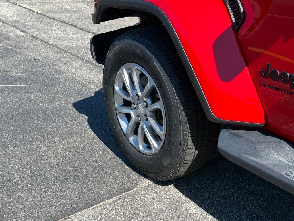 Jeep Gladiator Vehicle Full-screen Gallery Image 11