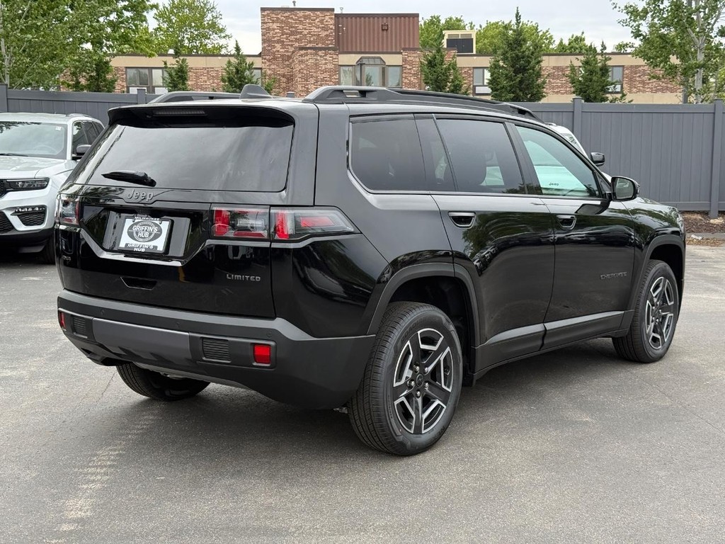 Jeep Cherokee Vehicle Full-screen Gallery Image 03