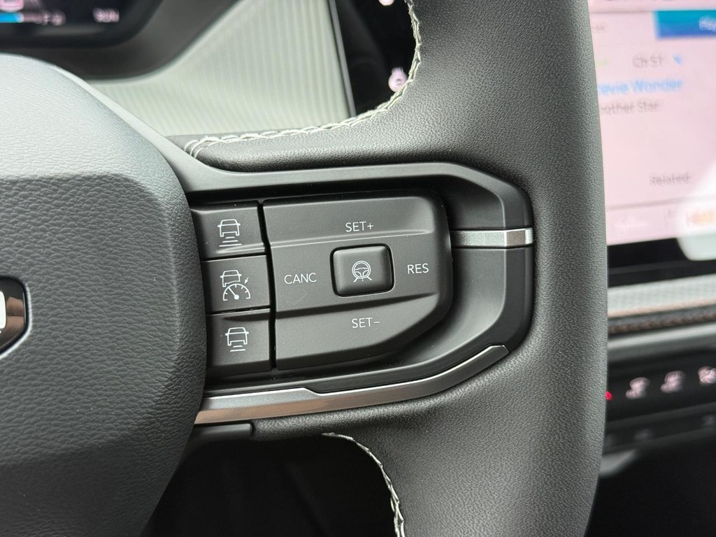 Jeep Cherokee Vehicle Full-screen Gallery Image 13