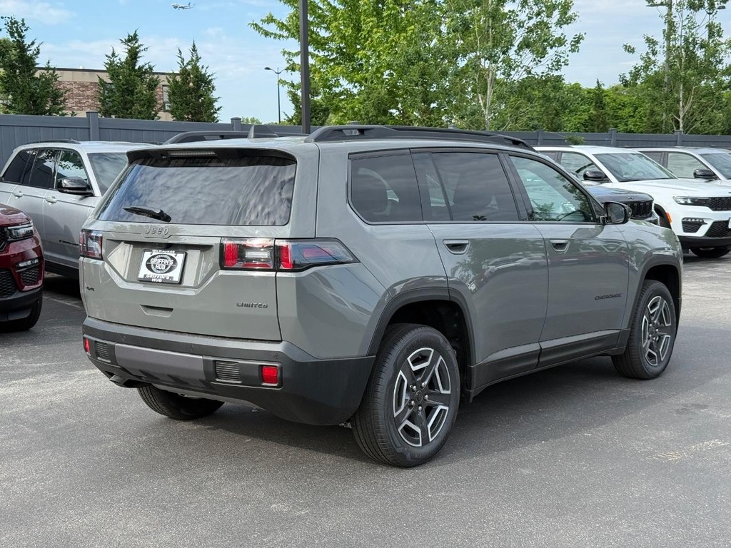 Jeep Cherokee Vehicle Full-screen Gallery Image 03