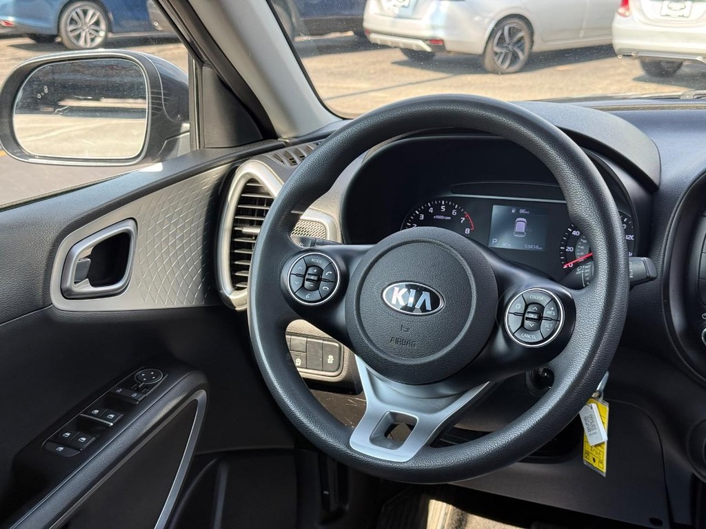 Kia Soul Vehicle Full-screen Gallery Image 11