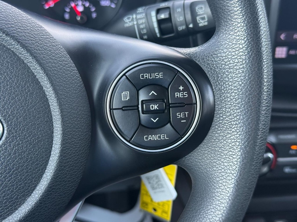 Kia Soul Vehicle Full-screen Gallery Image 15