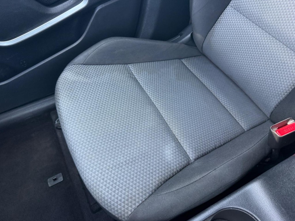 Kia Soul Vehicle Full-screen Gallery Image 18