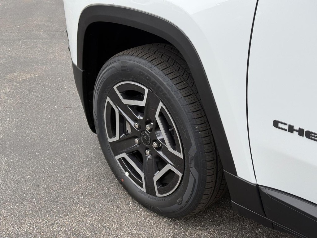 Jeep Cherokee Vehicle Full-screen Gallery Image 07