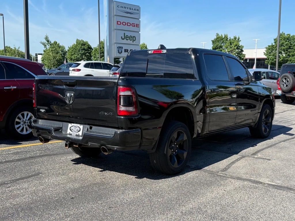 Ram 1500 Vehicle Full-screen Gallery Image 03