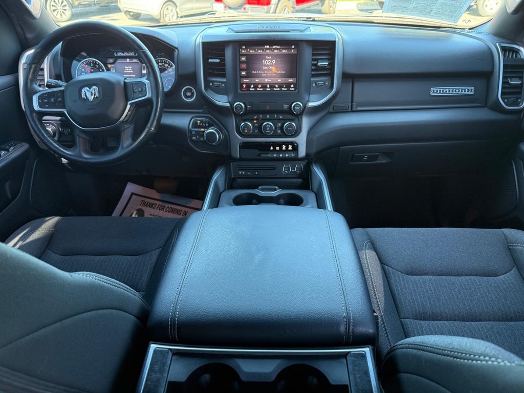 Ram 1500 Vehicle Full-screen Gallery Image 07