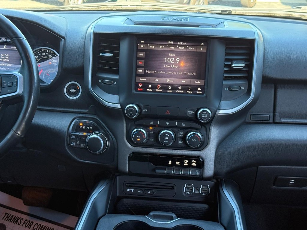 Ram 1500 Vehicle Full-screen Gallery Image 08