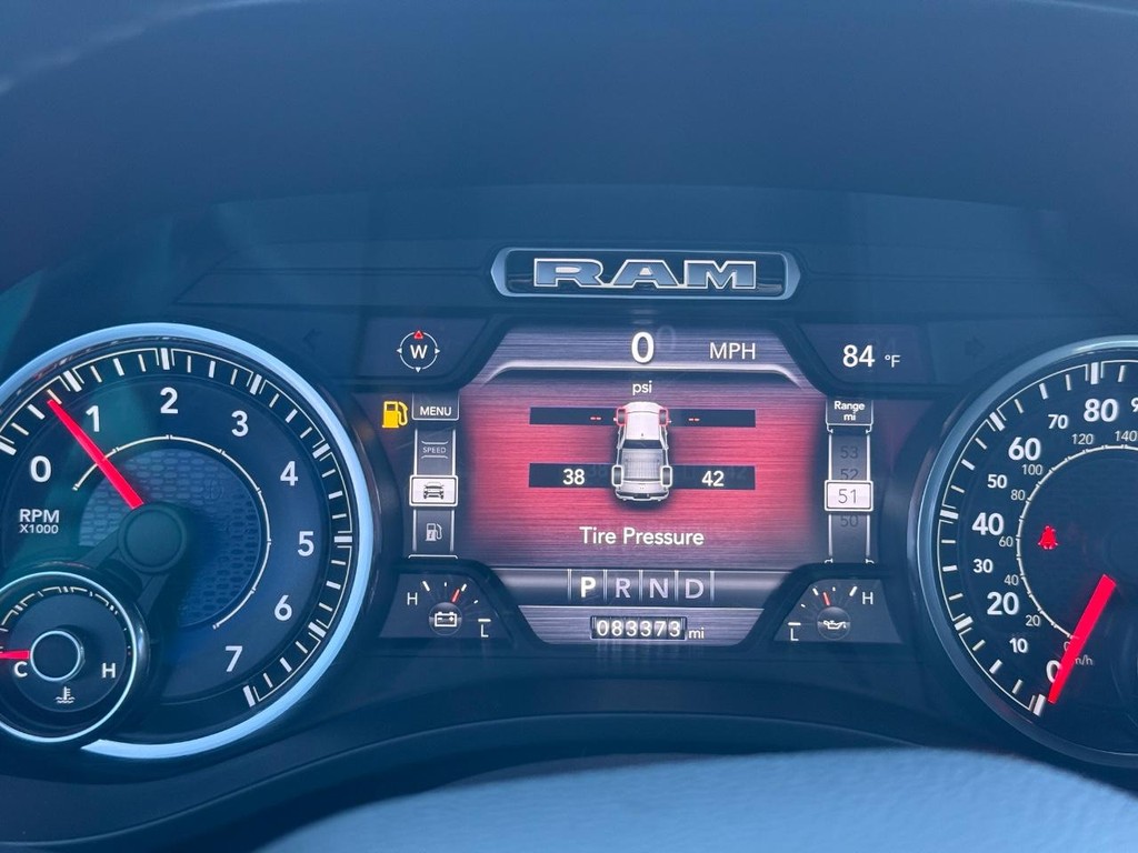Ram 1500 Vehicle Full-screen Gallery Image 15