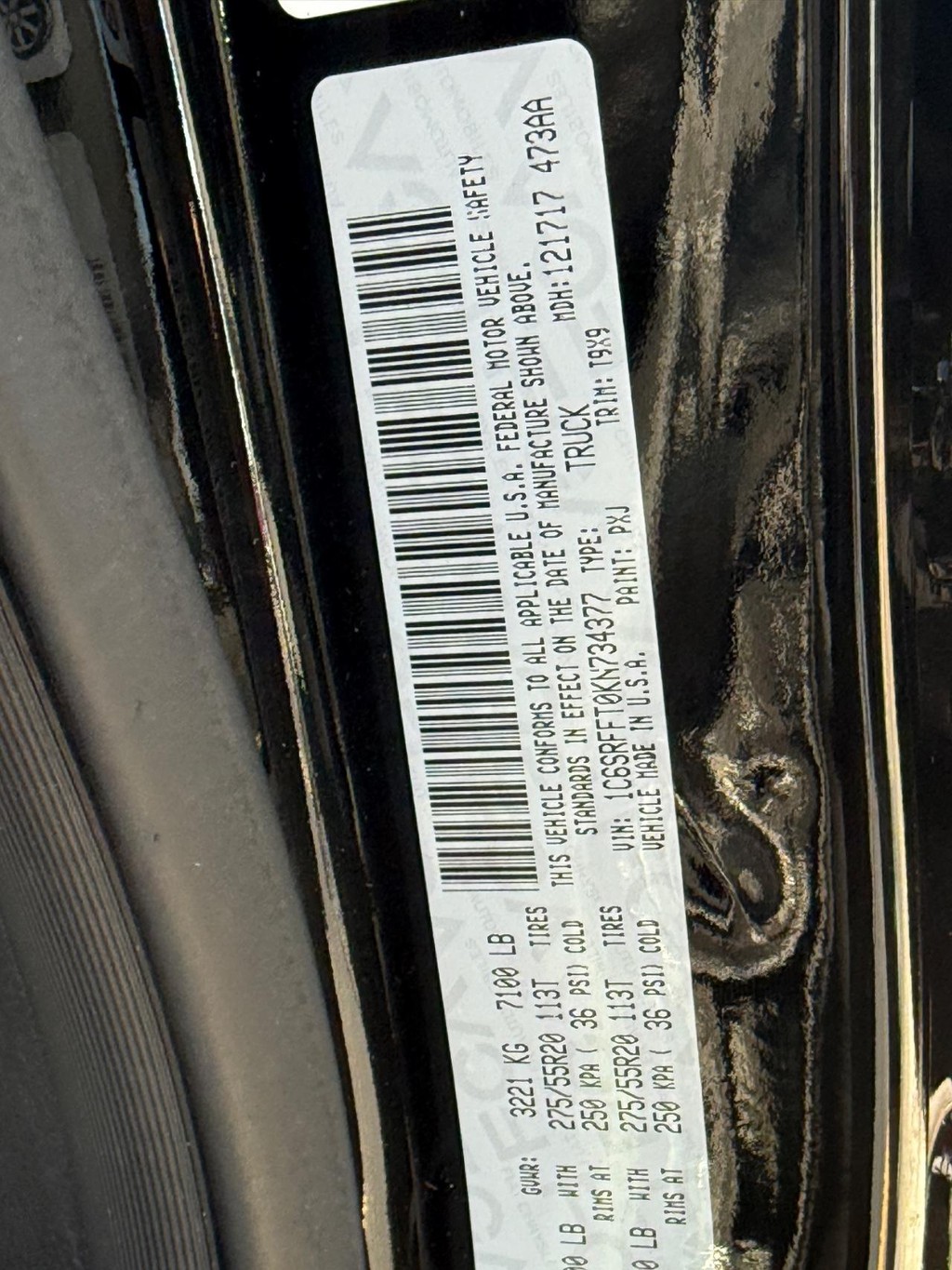 Ram 1500 Vehicle Full-screen Gallery Image 20