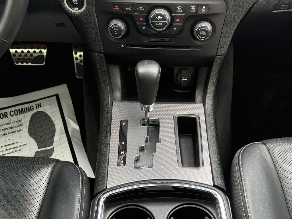 Dodge Charger Vehicle Full-screen Gallery Image 10