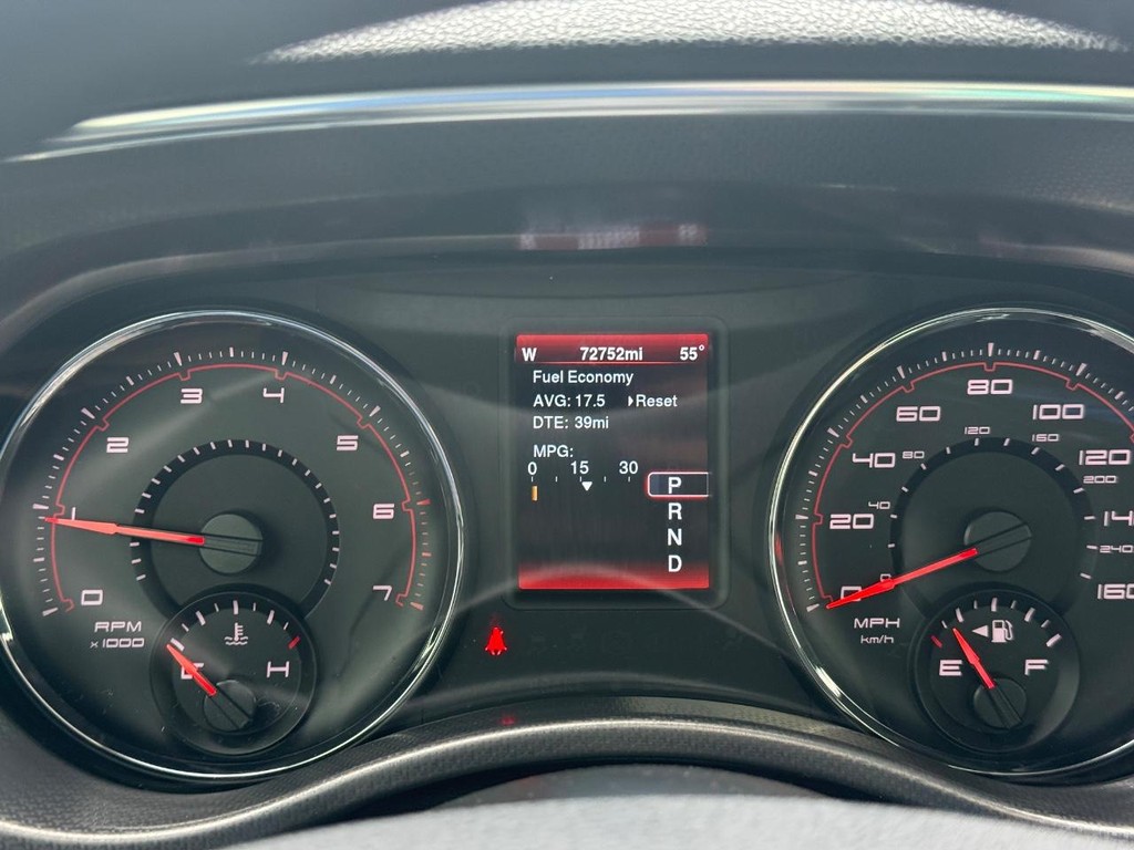 Dodge Charger Vehicle Full-screen Gallery Image 17
