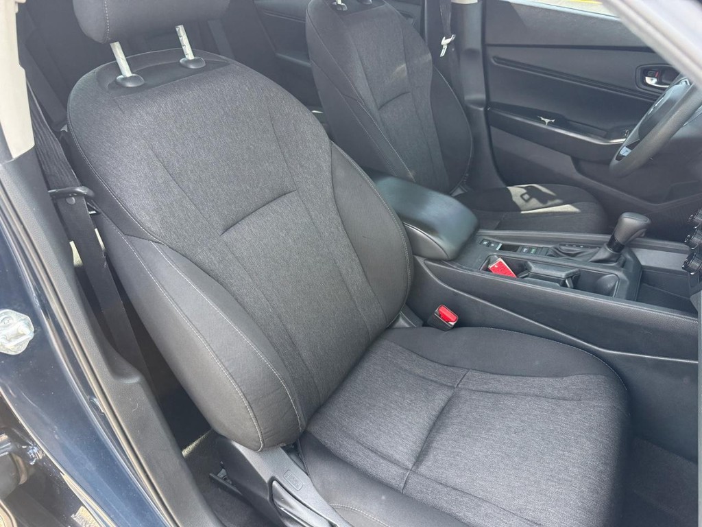Honda Accord Sedan Vehicle Full-screen Gallery Image 06
