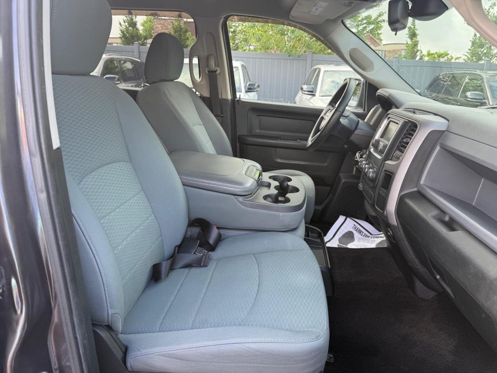 Ram 1500 Vehicle Full-screen Gallery Image 06