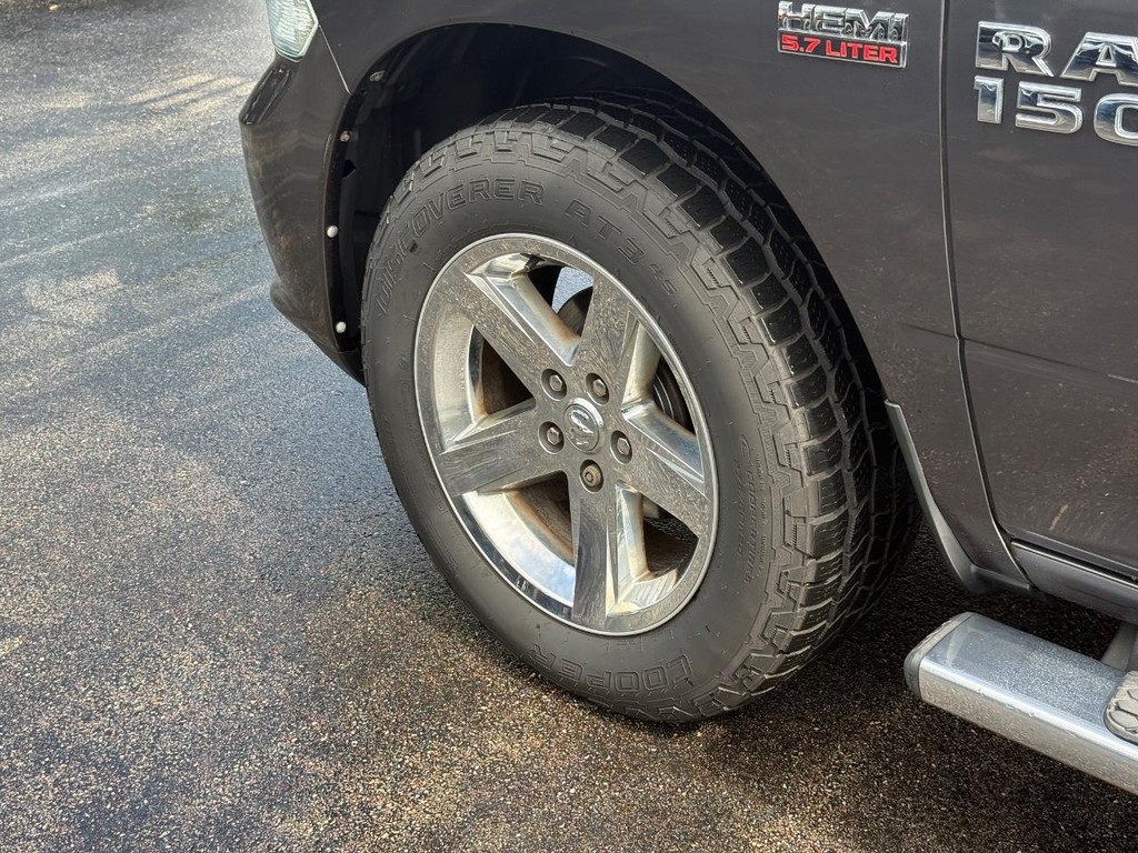 Ram 1500 Vehicle Full-screen Gallery Image 14