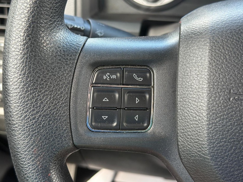Ram 1500 Vehicle Full-screen Gallery Image 15