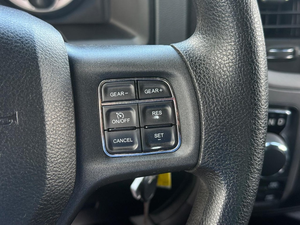 Ram 1500 Vehicle Full-screen Gallery Image 16