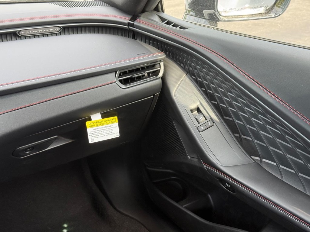 Dodge Charger Vehicle Full-screen Gallery Image 10