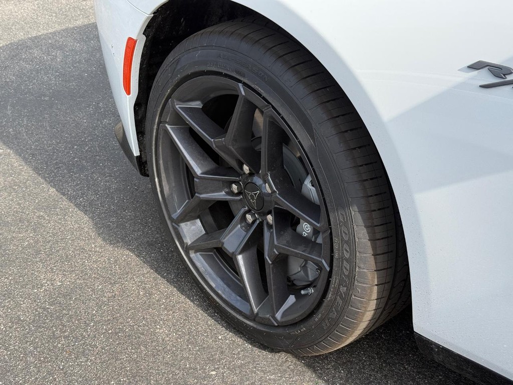 Dodge Charger Vehicle Full-screen Gallery Image 12