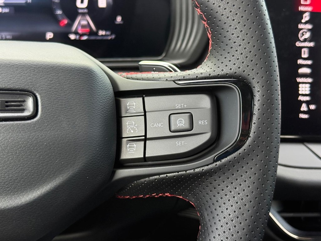 Dodge Charger Vehicle Full-screen Gallery Image 14