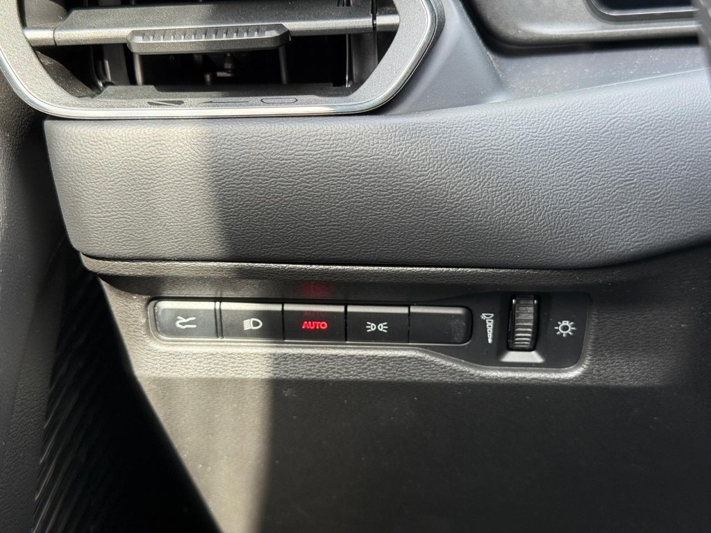 Dodge Charger Vehicle Full-screen Gallery Image 17