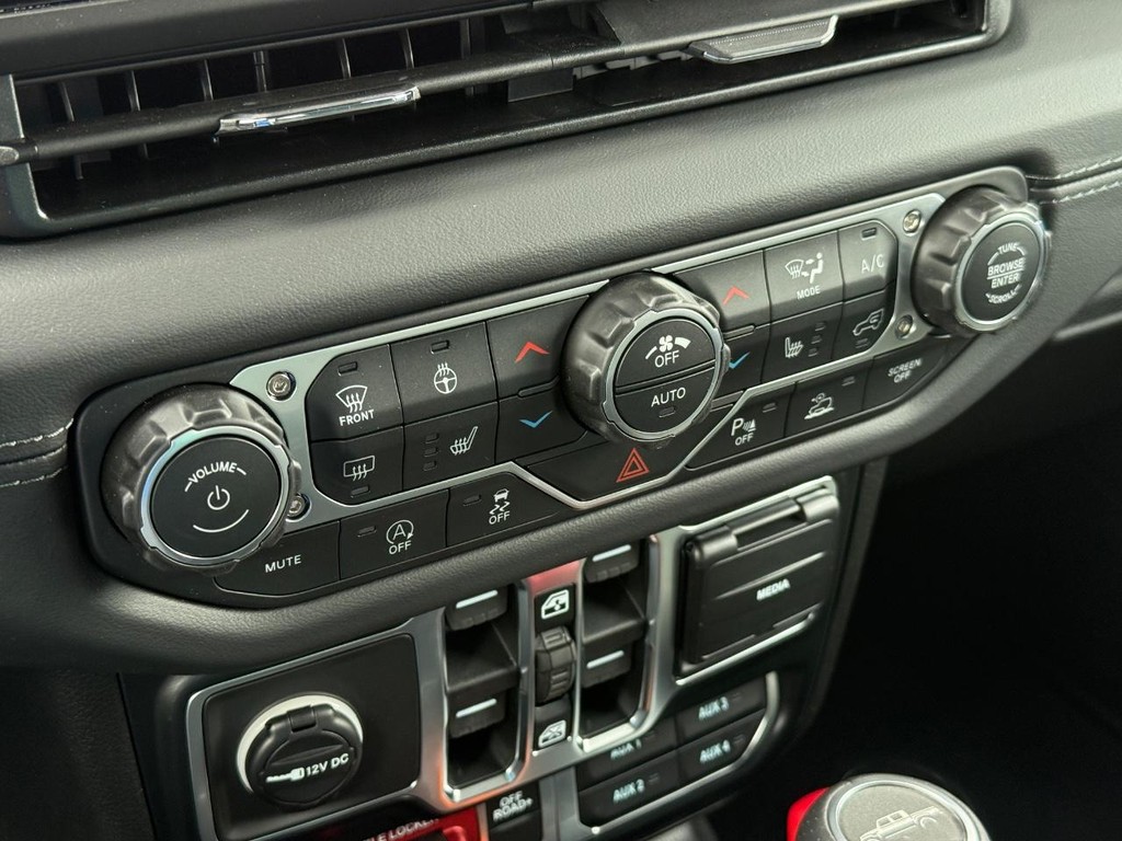 Jeep Gladiator Vehicle Full-screen Gallery Image 16