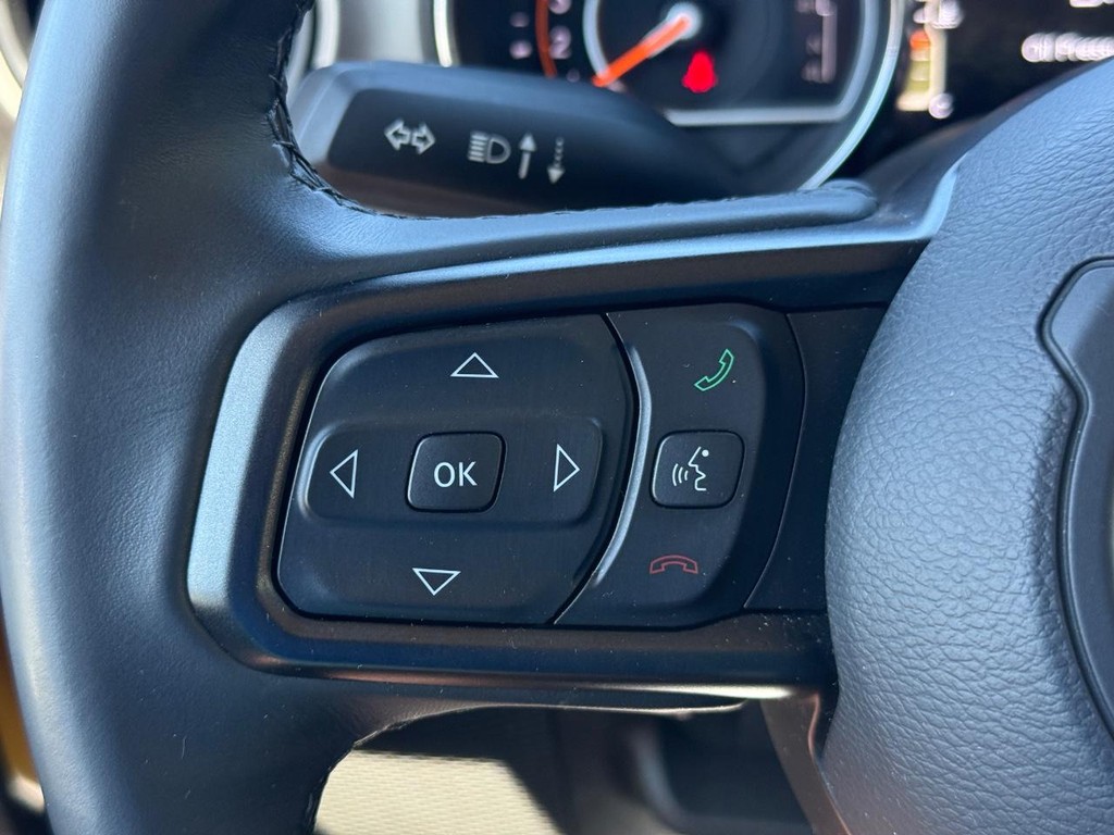 Jeep Wrangler Unlimited Vehicle Full-screen Gallery Image 14