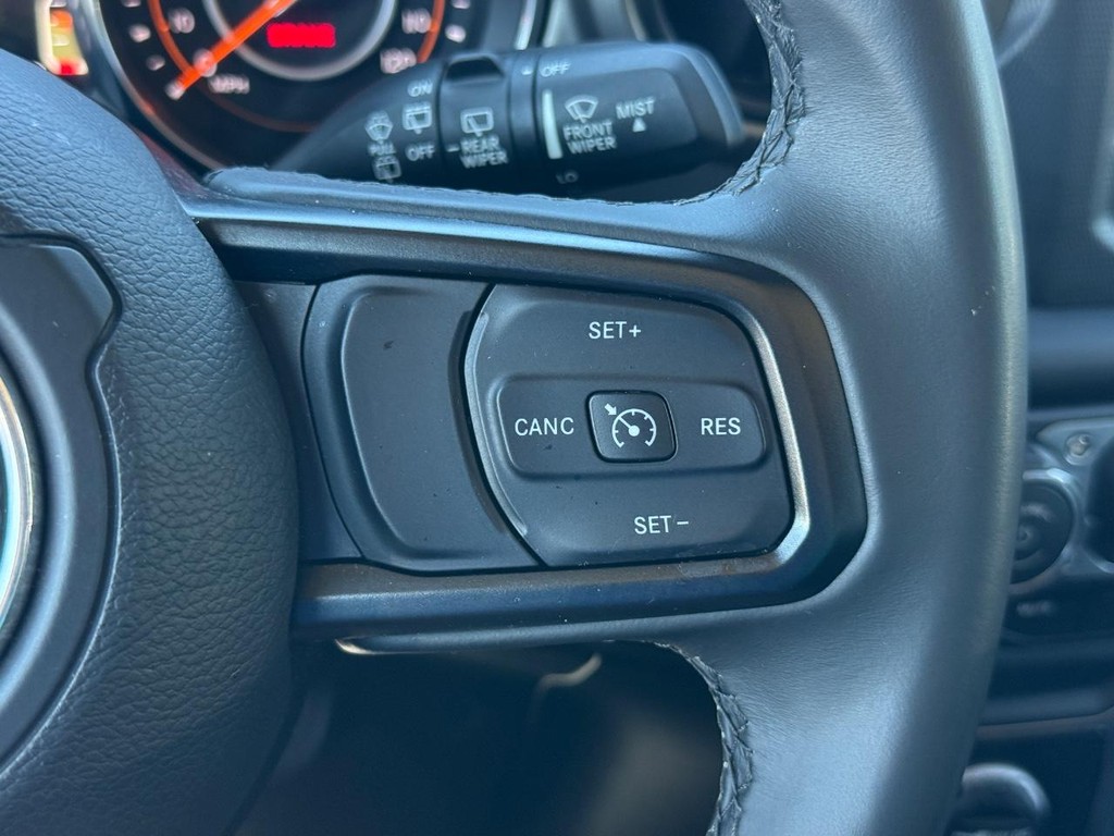 Jeep Wrangler Unlimited Vehicle Full-screen Gallery Image 15