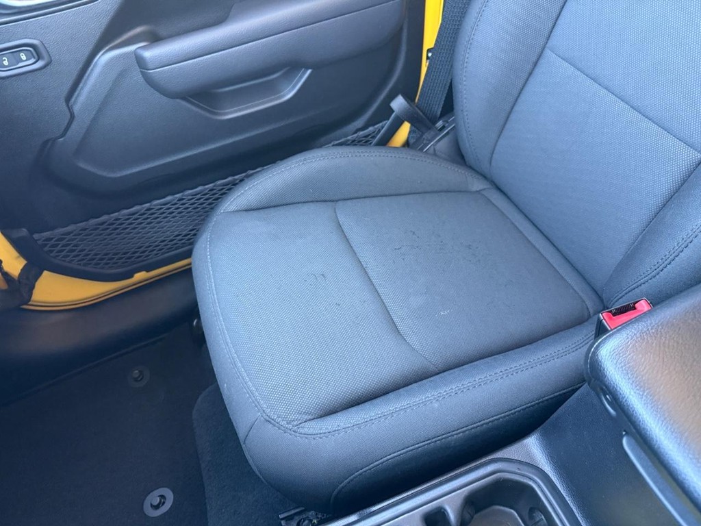Jeep Wrangler Unlimited Vehicle Full-screen Gallery Image 19