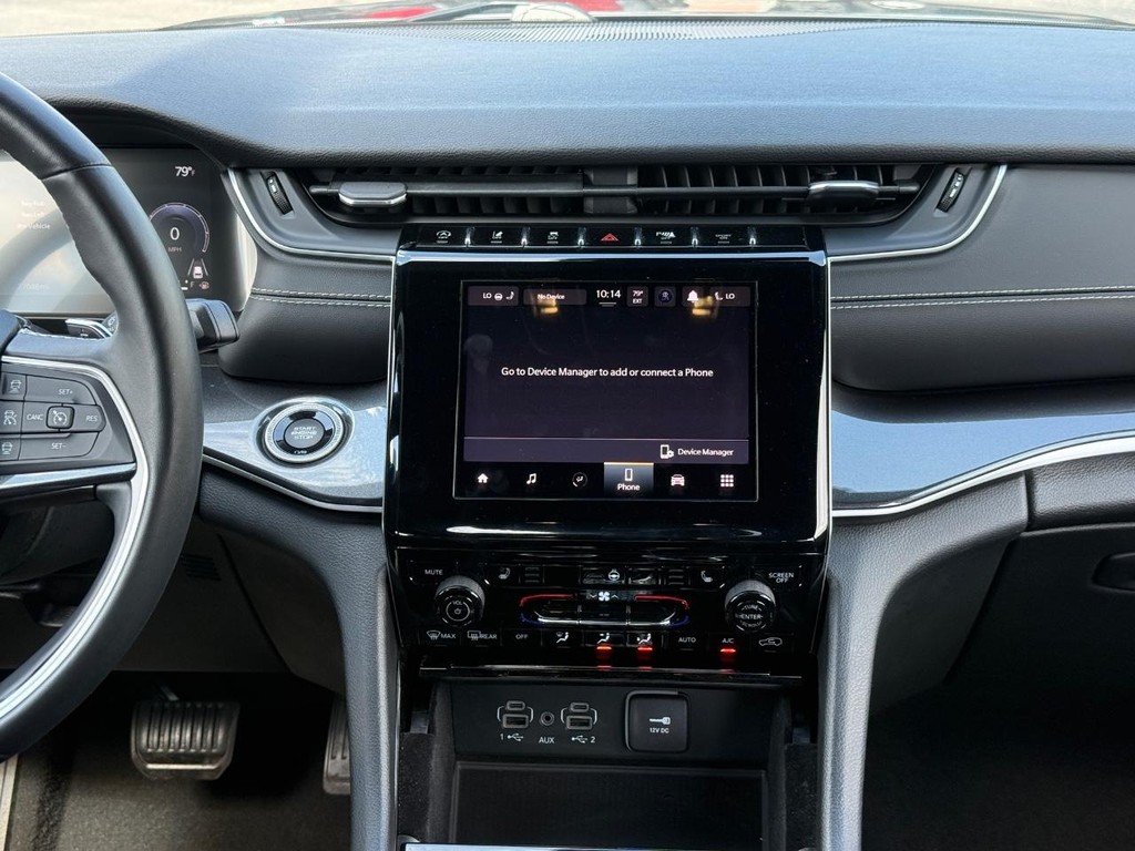 Jeep Grand Cherokee Vehicle Full-screen Gallery Image 09