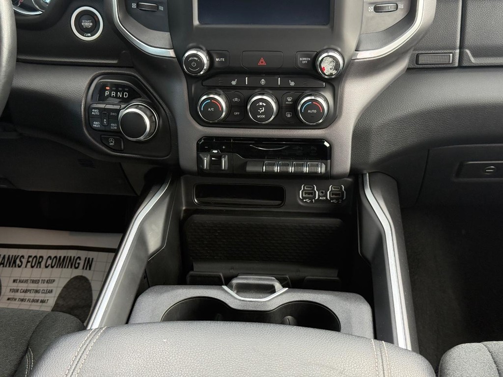 Ram 1500 Vehicle Full-screen Gallery Image 08