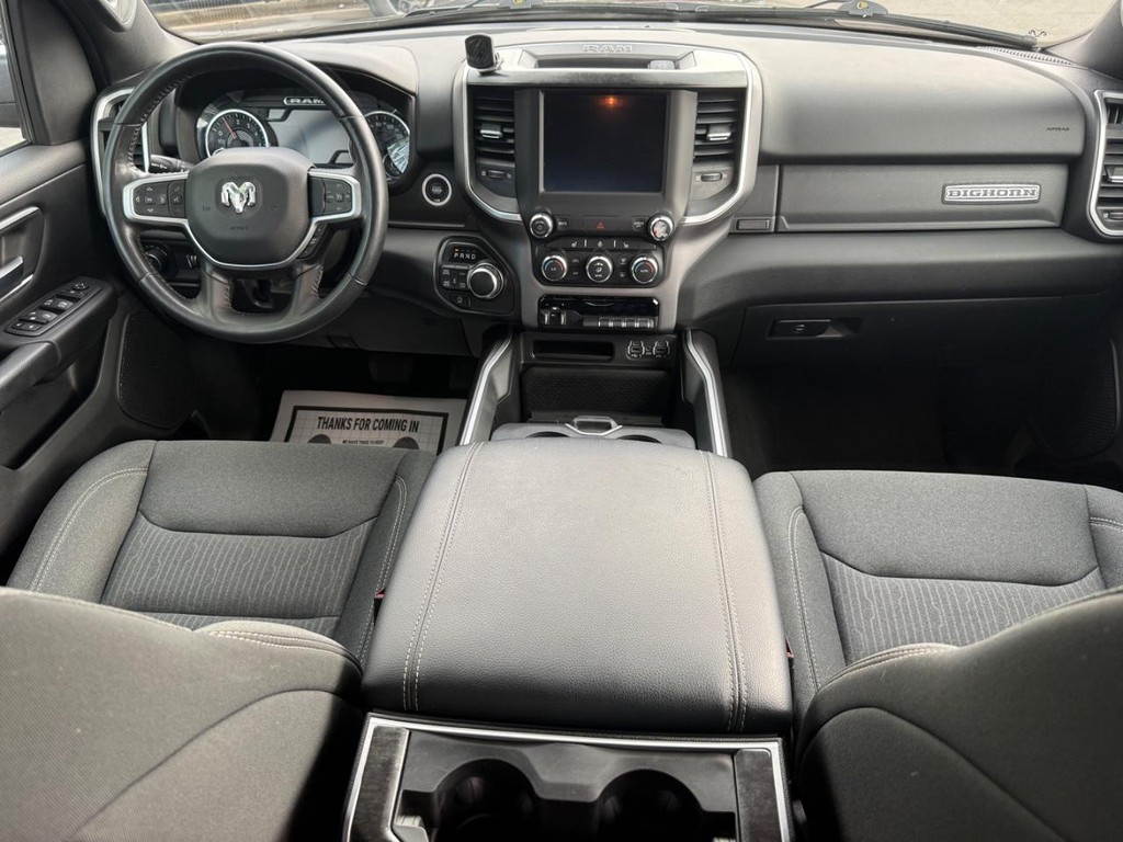 Ram 1500 Vehicle Full-screen Gallery Image 10