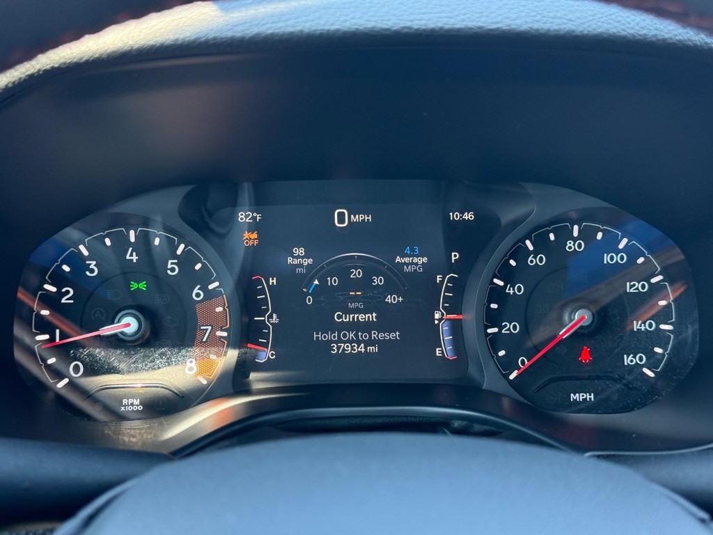 Jeep Compass Vehicle Full-screen Gallery Image 17
