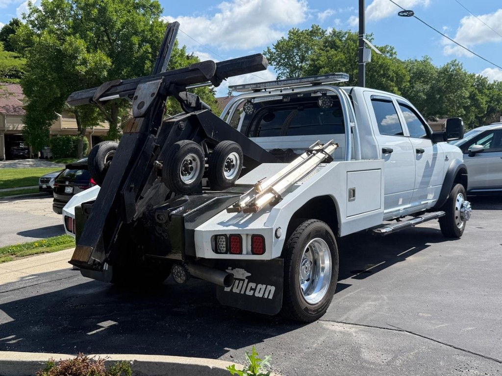 Ram 5500 Chassis Cab Vehicle Full-screen Gallery Image 03