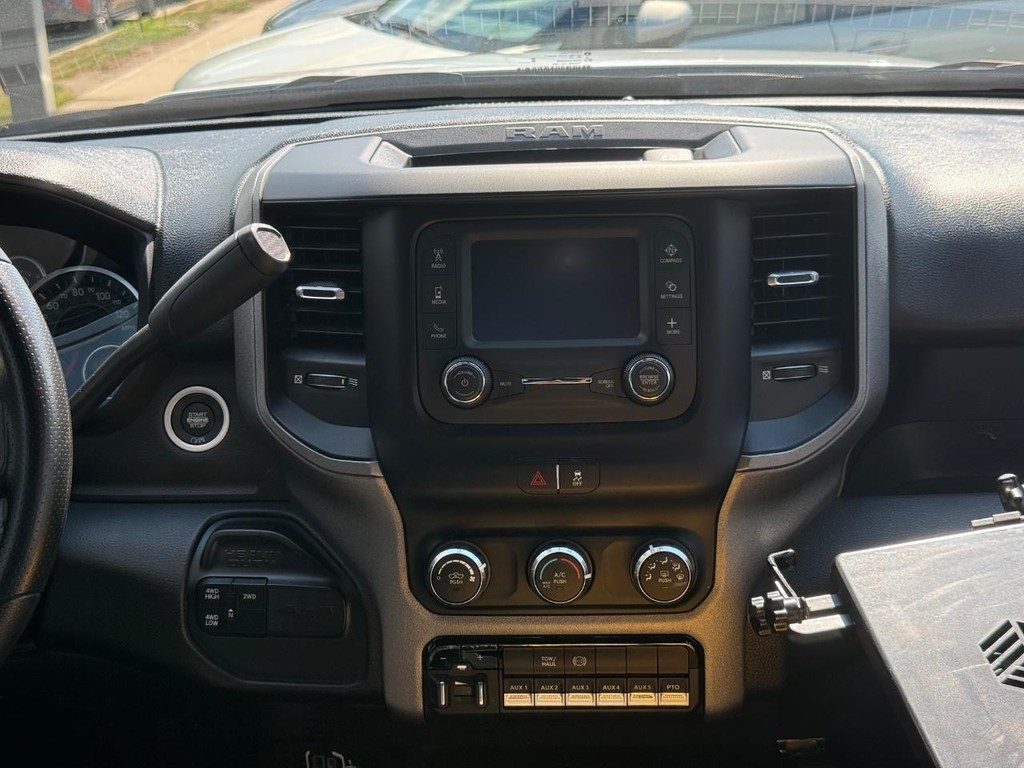 Ram 5500 Chassis Cab Vehicle Full-screen Gallery Image 08