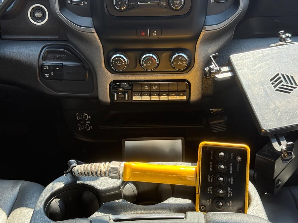 Ram 5500 Chassis Cab Vehicle Full-screen Gallery Image 09